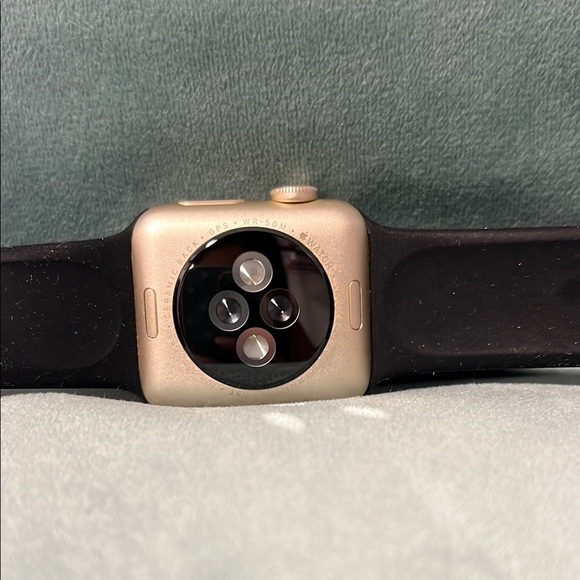 Apple Watch Series 2 38mm GPS Black Smartwatch with Gold Trim - Picture 3 of 7